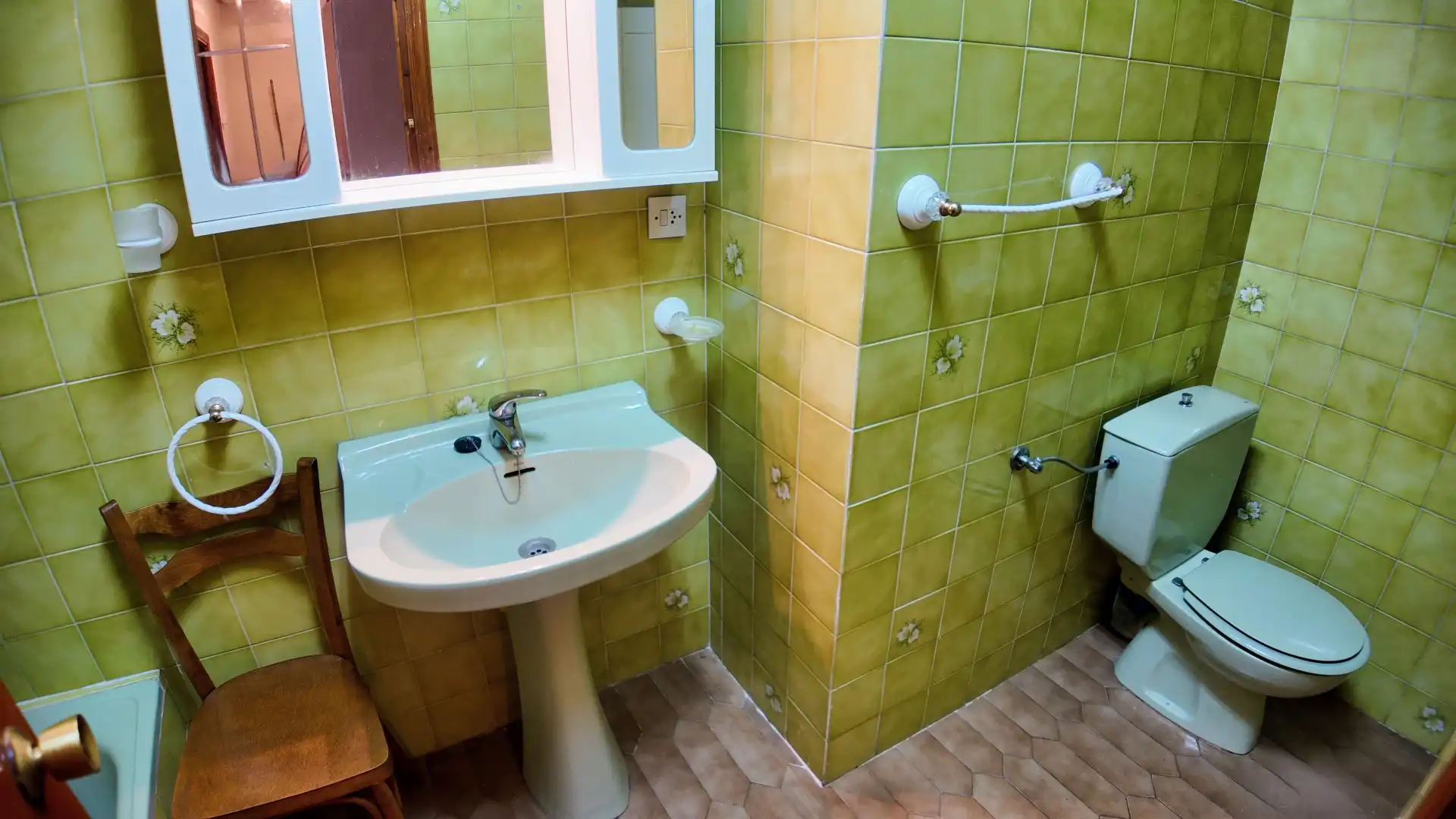 Bathroom of Flat for sale in Herrera de Pisuerga  with Heating, Terrace and Furnished