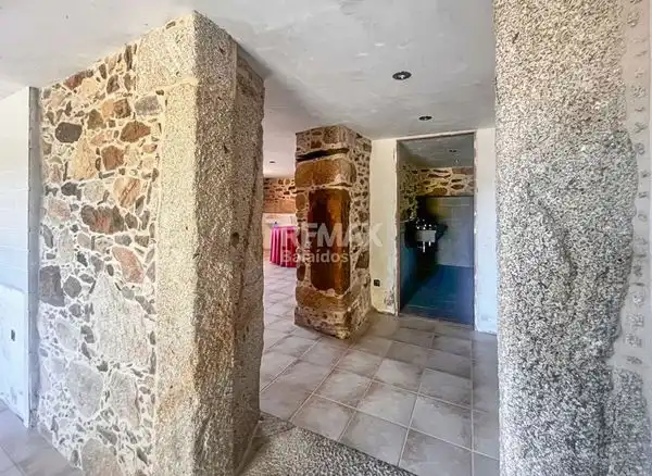 House with terrace for sale in PO-552