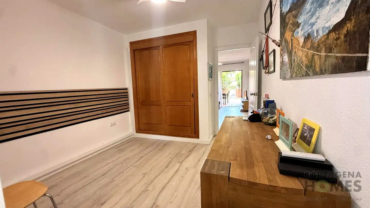 Ground floor for sale in Cartagena  with Air Conditioner, Private garden and Terrace