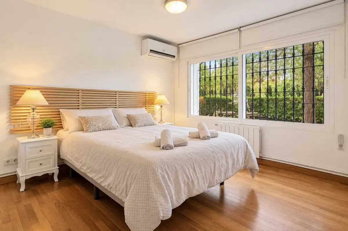 Chalet con piscina en venta en Elviria - Cabopino, imagen 8