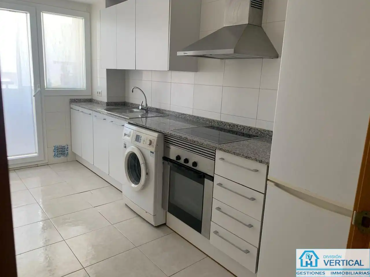 Cocina de Piso en venta en Paterna con Aire acondicionado, Terraza y Trastero