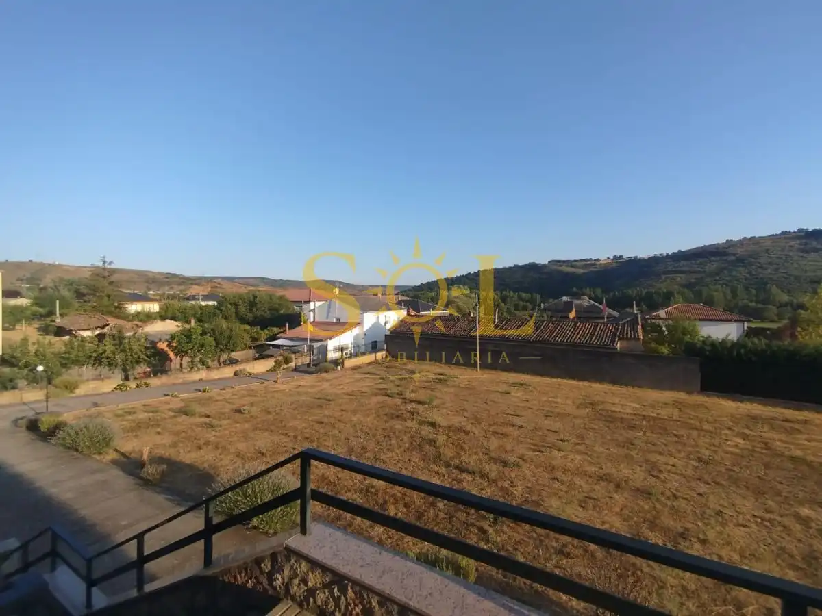 Casa o chalet en venta en Carrocera con Calefacción, Jardín privado y Terraza