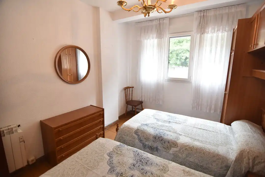 Bedroom of Flat for sale in Eibar  with Heating, Furnished and Balcony