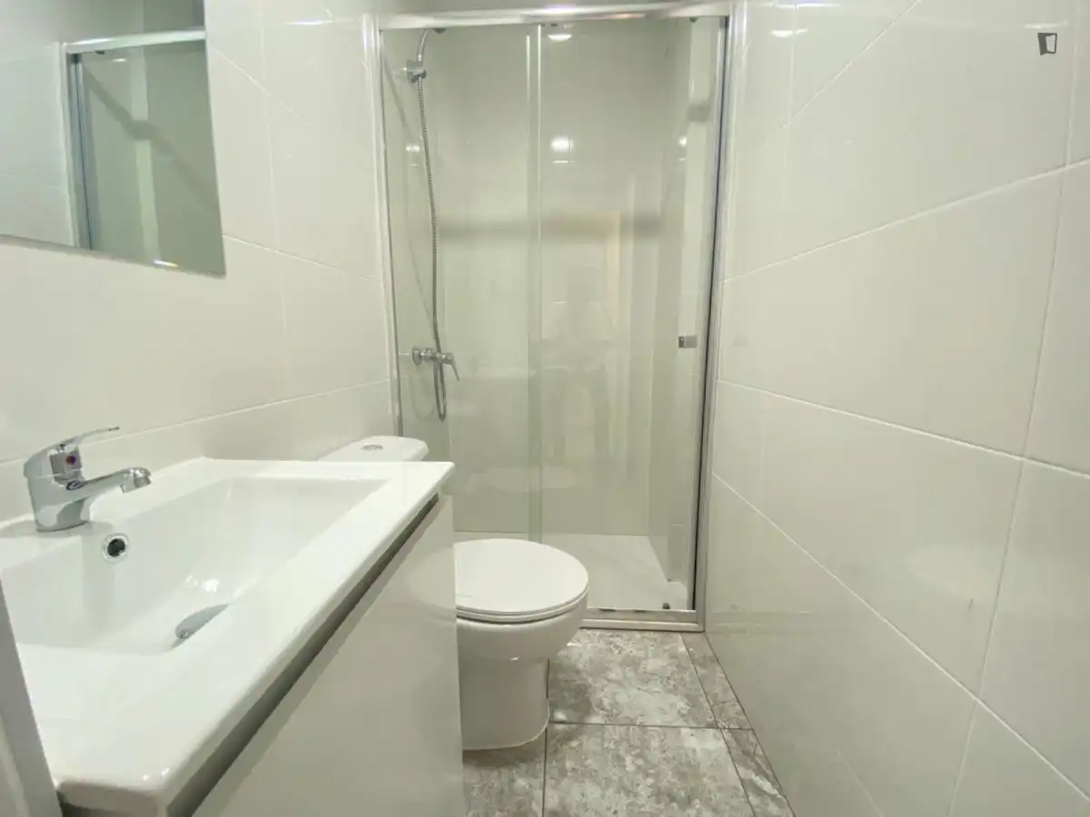 Room in Los Rosales