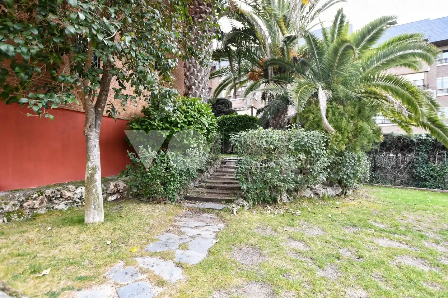 Jardín de Piso en venta en Las Rozas de Madrid con Aire acondicionado, Calefacción y Terraza