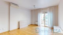 Living room of Flat for sale in Barberà del Vallès  with Air Conditioner, Heating and Parquet flooring