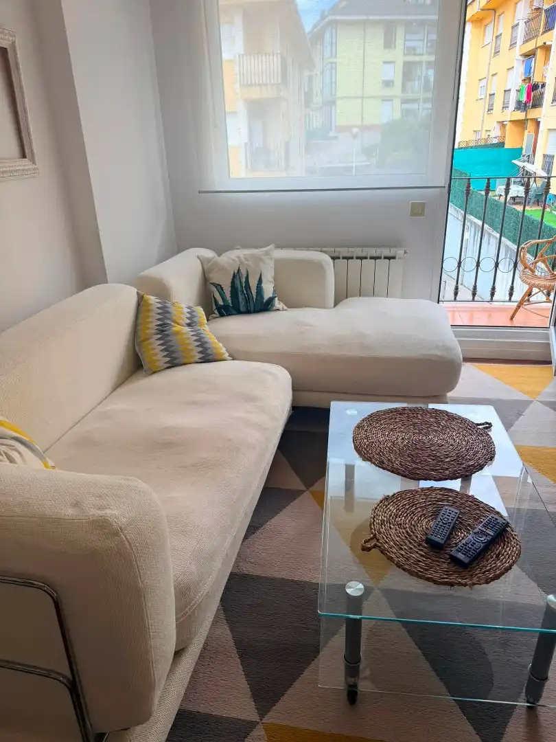 Wohnung zur Miete in Calle la Garoja, Cartes