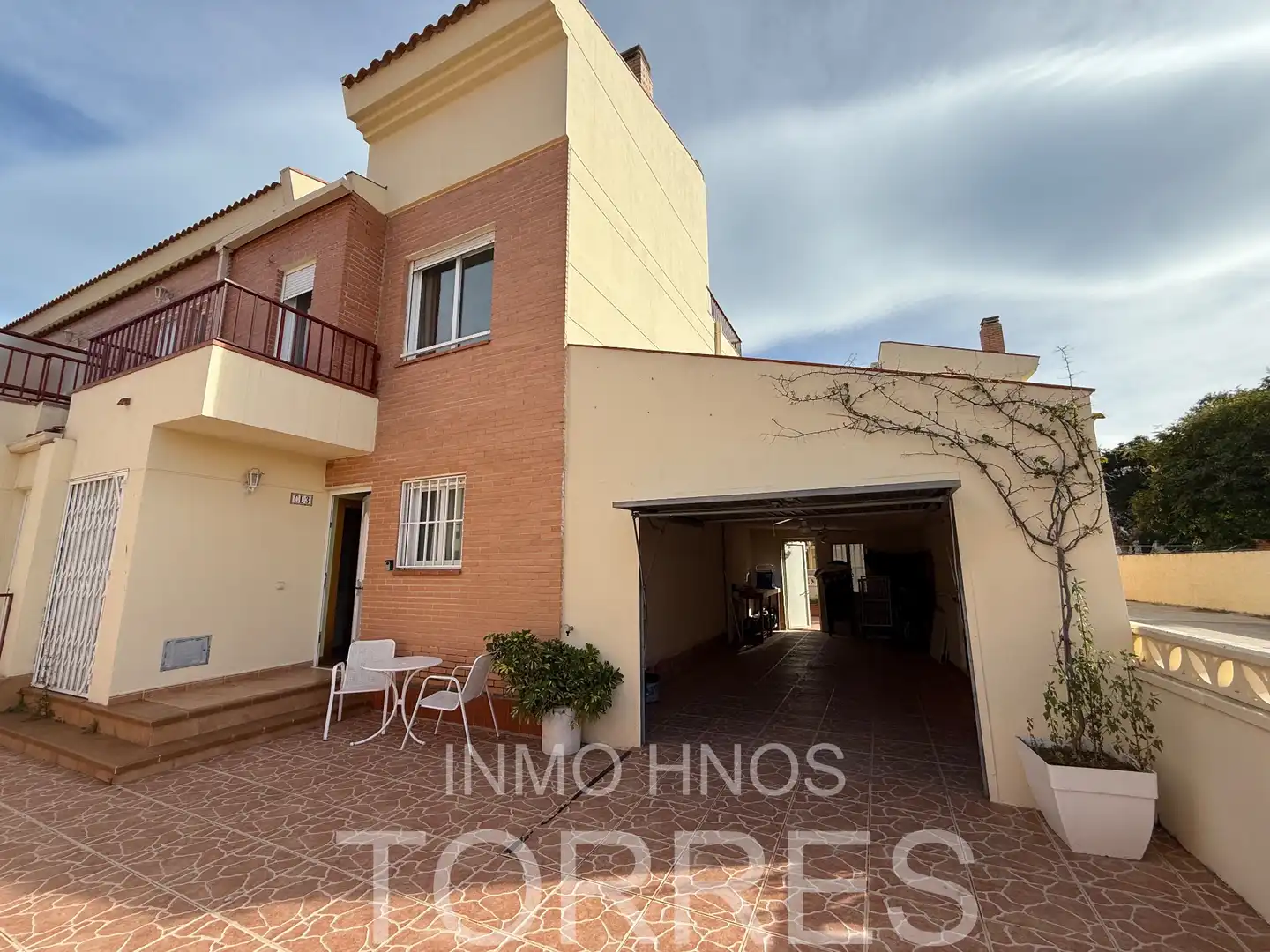 Adosado con terraza en venta en CV-1405