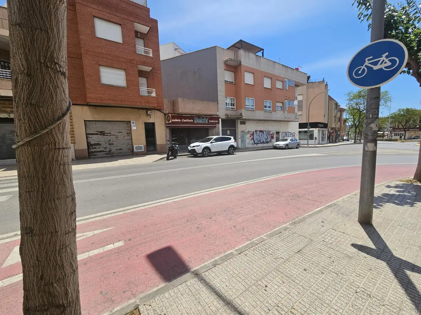 Vista exterior de Local en venta en Cartagena