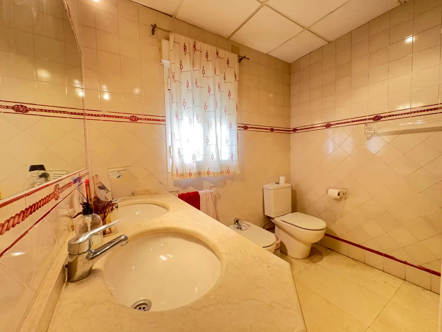 Badezimmer von Wohnung zum Verkauf in Badajoz mit Klimaanlage, Heizung und Terrasse