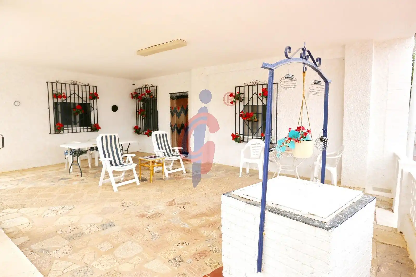 Terrasse von Haus oder Chalet zum Verkauf in Hondón de las Nieves / El Fondó de les Neus mit Privatgarten, Abstellraum und Schwimmbad