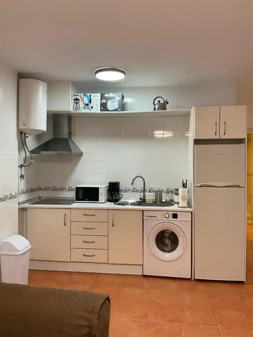 Cuina de Apartament de lloguer en Vera amb Aire condicionat, Jardí privat i Piscina