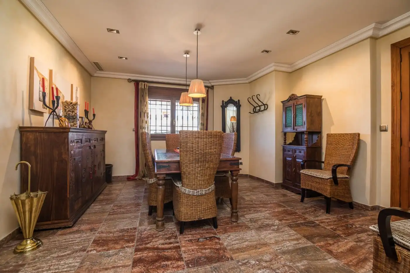 Dining room of Houses for sale in Elche / Elx  with Air Conditioner, Private garden and Terrace