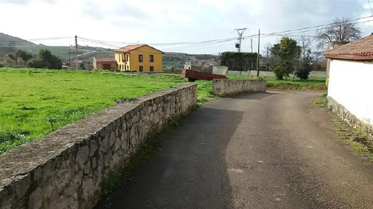 Terreny residencial en venda a Alfoz de Lloredo, imagen 5