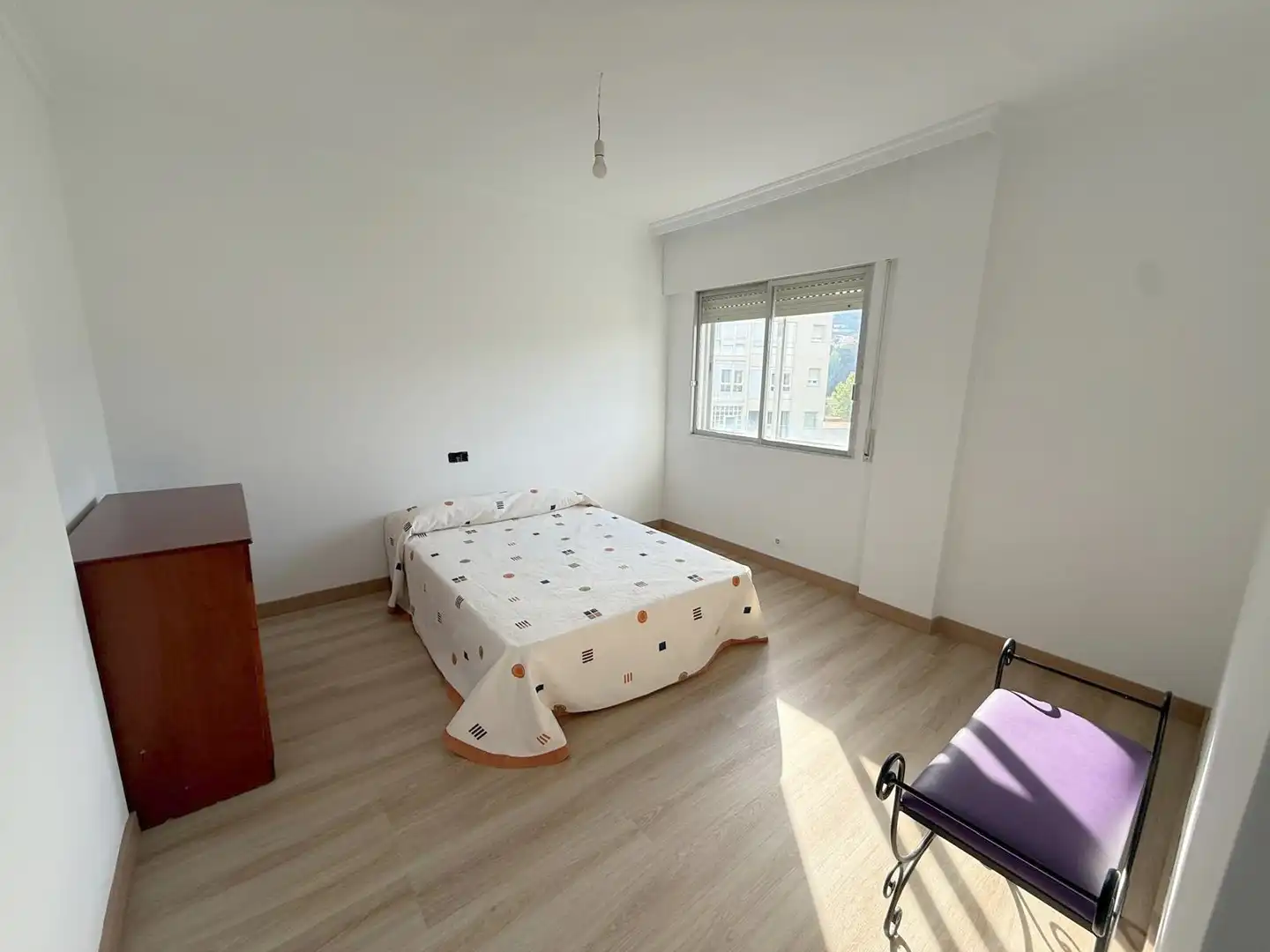 Habitación de Piso en venta en Ribeira con Amueblado