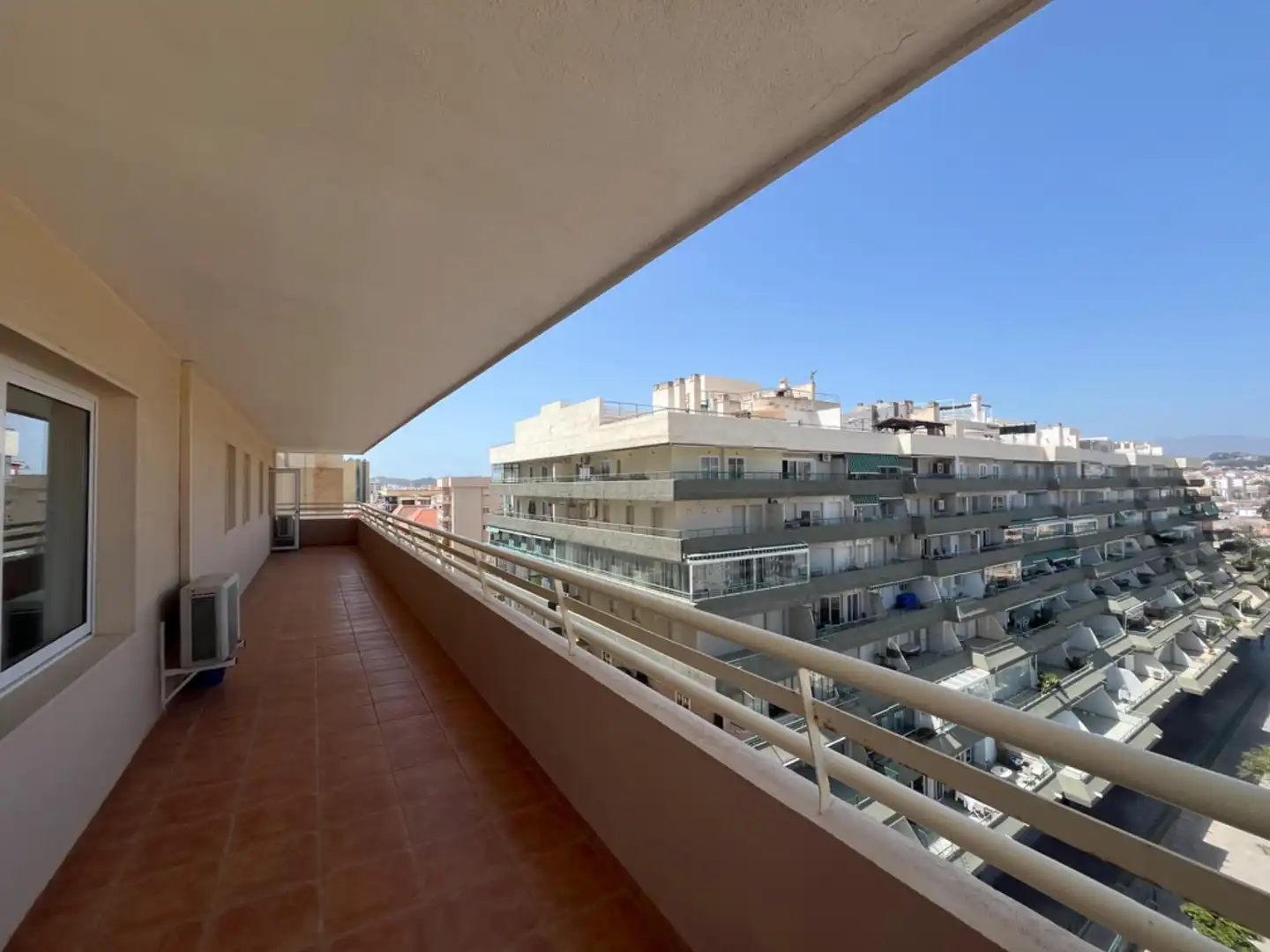 Vista exterior de Apartamento en venta en Fuengirola con Aire acondicionado, Terraza y Amueblado