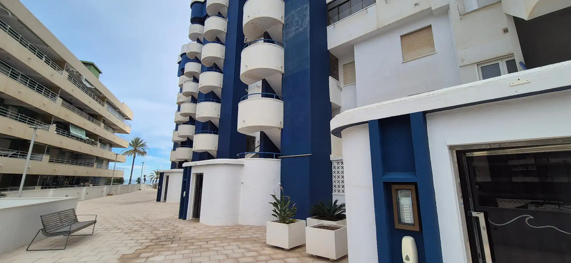 Vista exterior de Dúplex en venda en Gandia amb Terrassa, Traster i Moblat