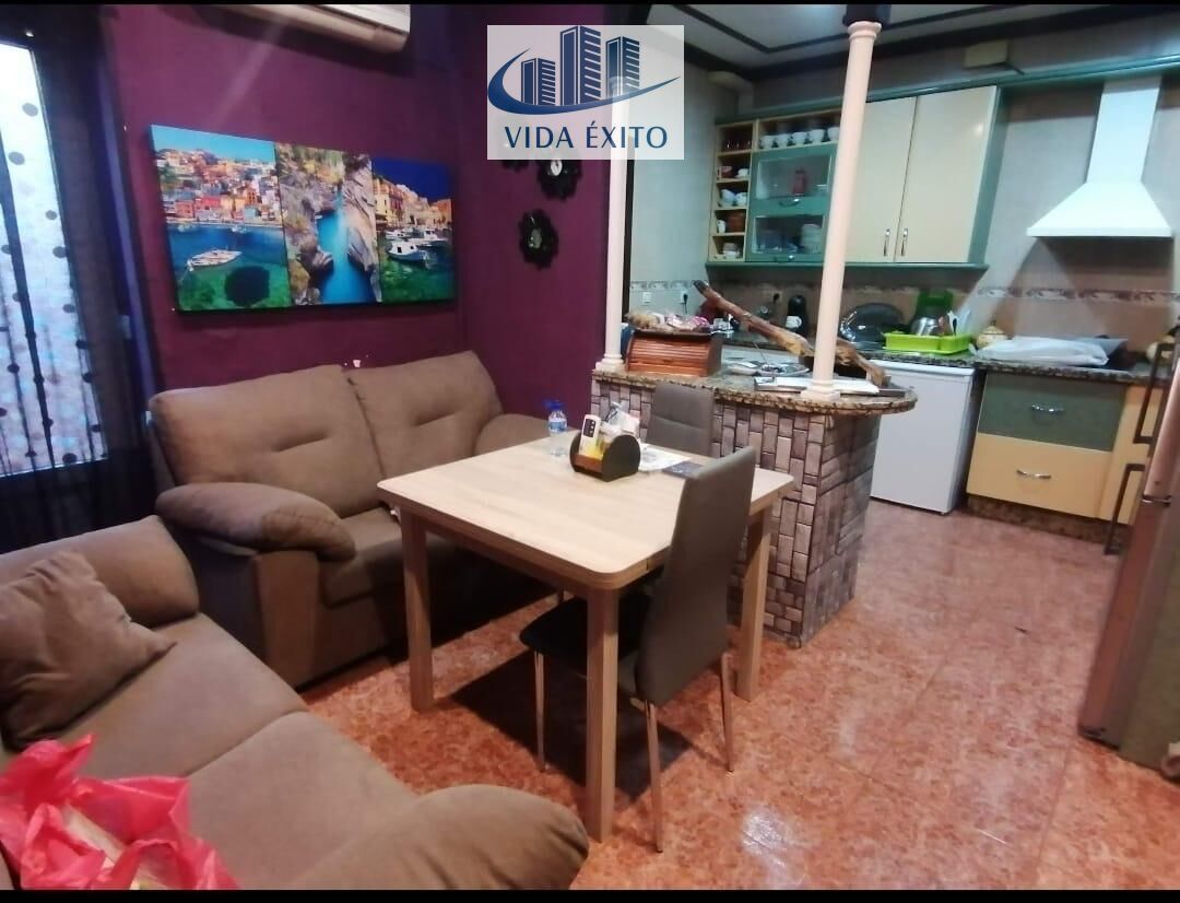 Sala d'estar de Pis en venda en Linares amb Aire condicionat i Calefacció