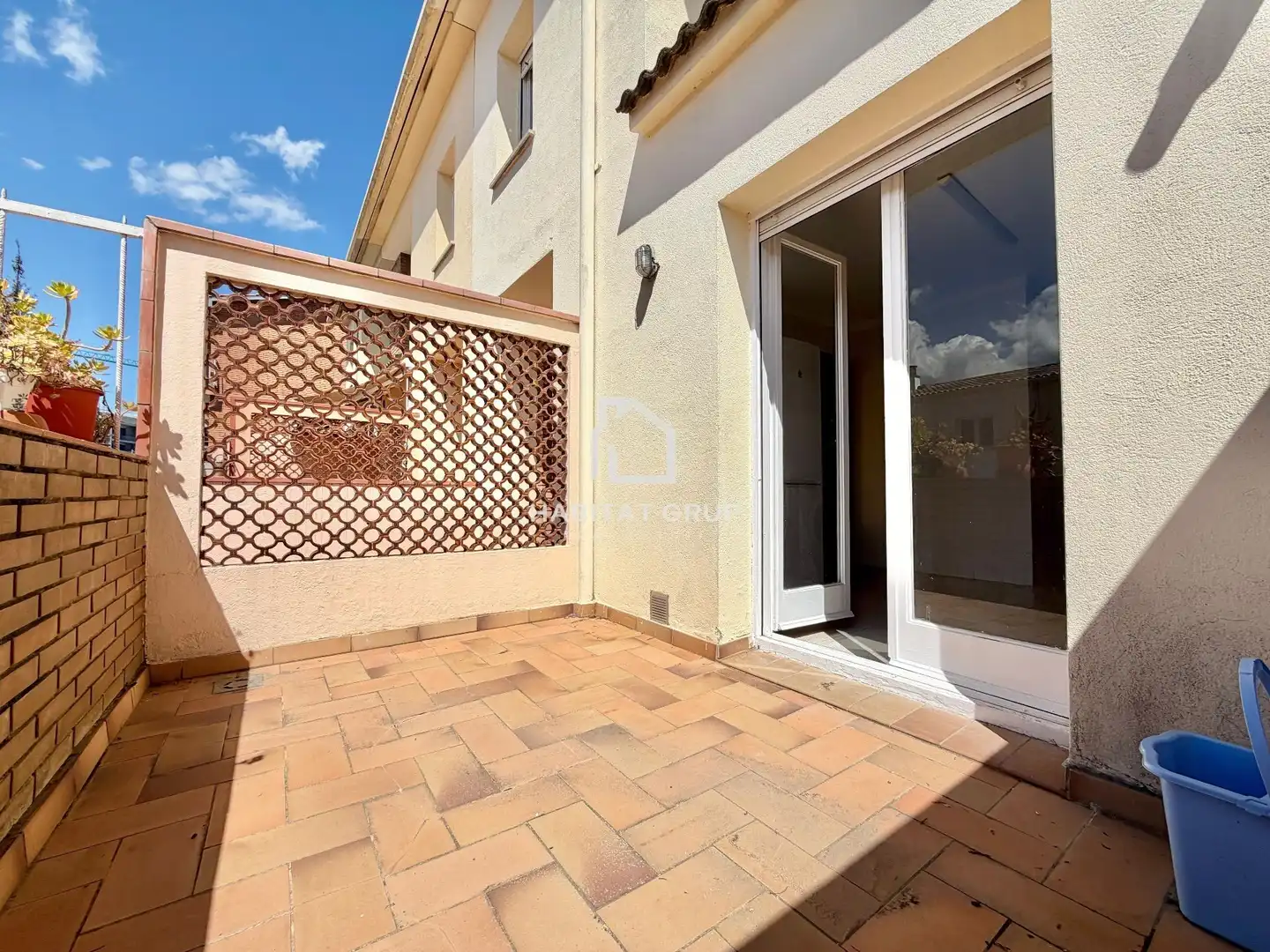 Terraza de Casa adosada en venta en Girona con Calefacción, Jardín privado y Terraza