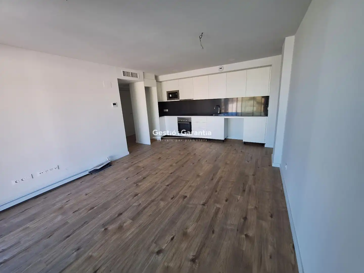 Cuina de Pis en venda en Badalona amb Terrassa