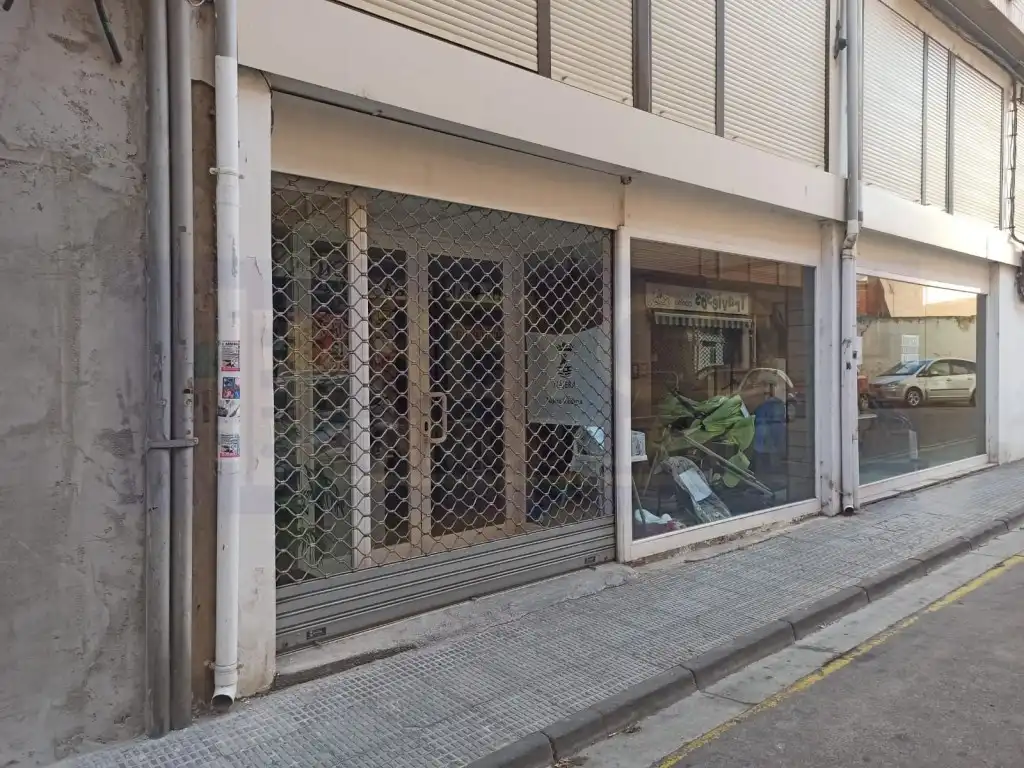 Locale commerciale in affitto a Nájera
