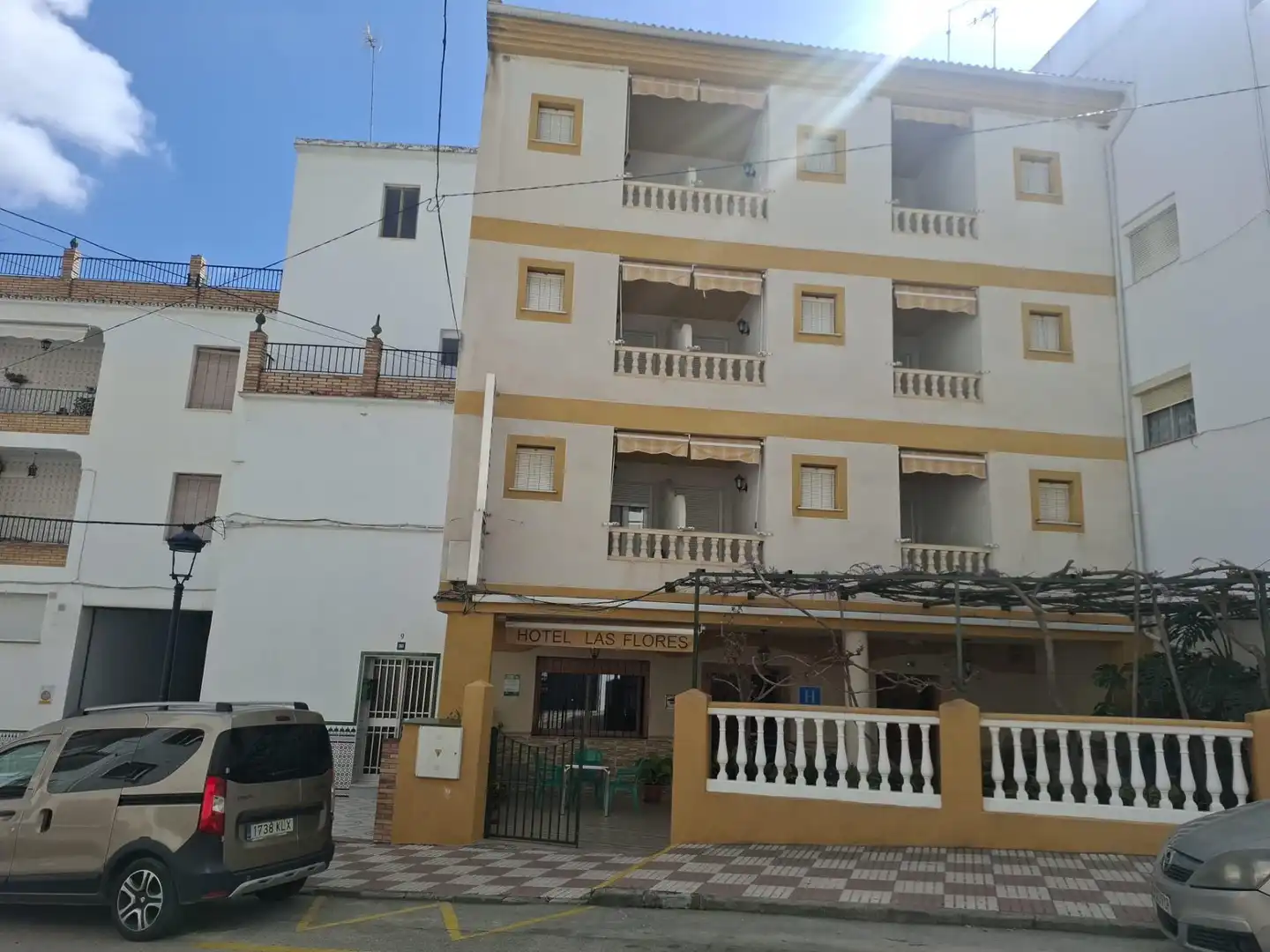 Vista exterior de Edificio en venta en Tolox