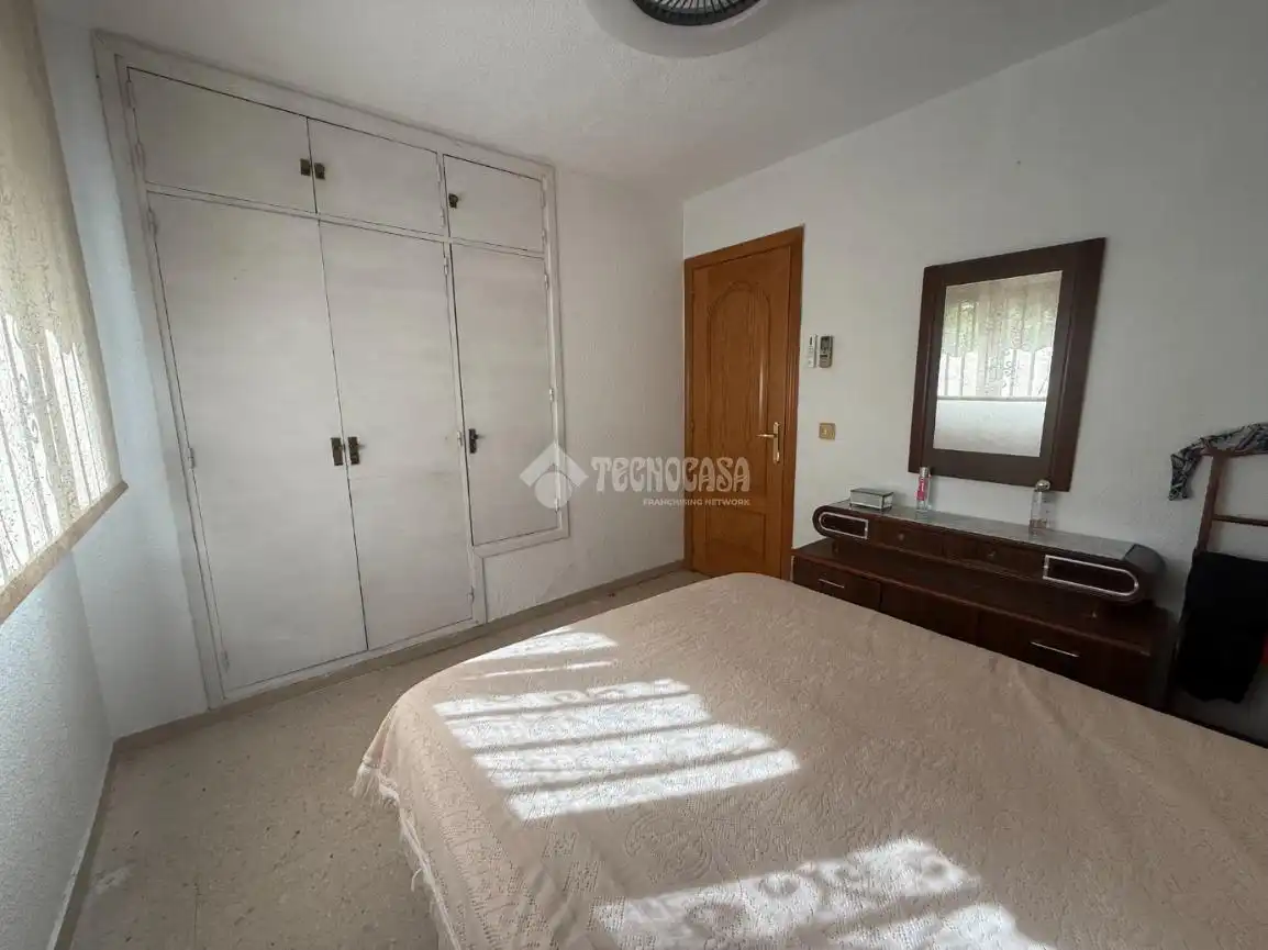 Casa aparellada en venda a Usera, imagen 11