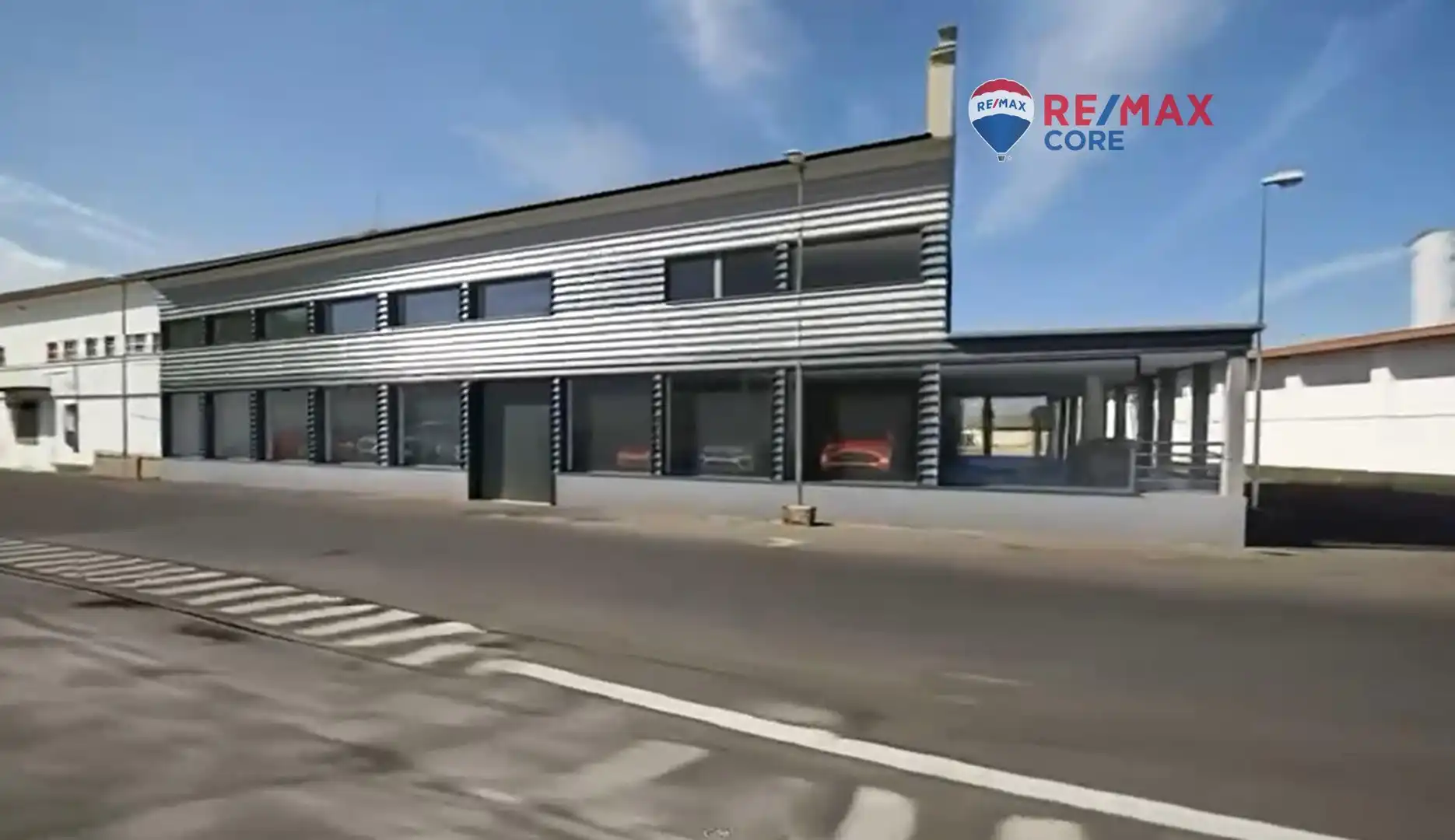 Vista exterior de Nau industrial en venda en Badajoz