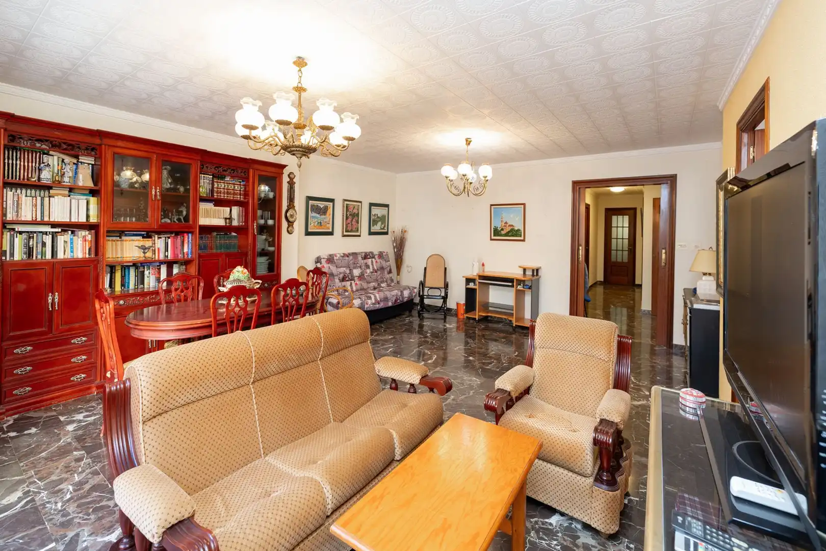 Sala de estar de Casa adosada en venta en Motril con Aire acondicionado, Calefacción y Terraza