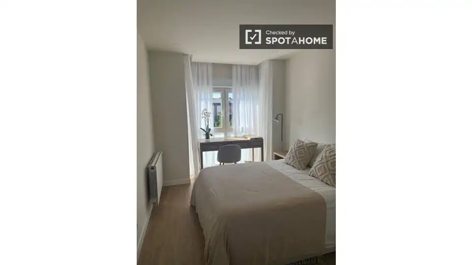 Schlafzimmer von Wohnung zur Miete in Parque Empresarial