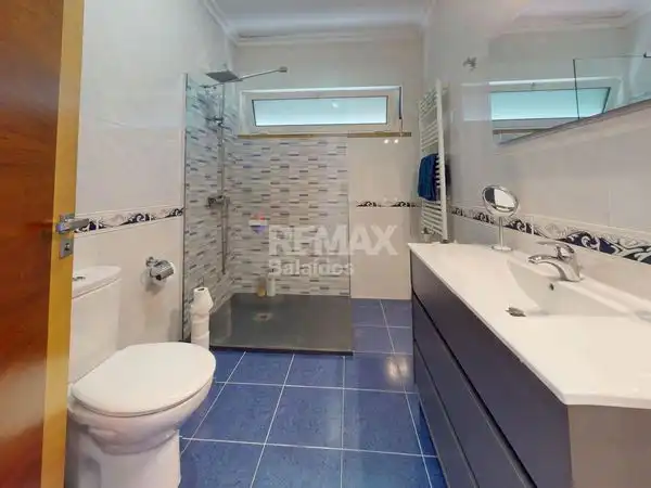 Bany de Casa o xalet en venda en A Cañiza   amb Calefacció, Jardí privat i Terrassa