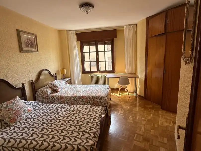 Schlafzimmer von Wohnung zur Miete in Zamora Capital  mit Terrasse und Balkon