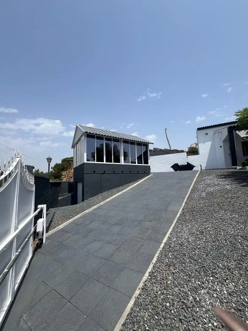 Casa con jardín en venta en Calle Malva urbanización Pinares de Lepe, imagen 27