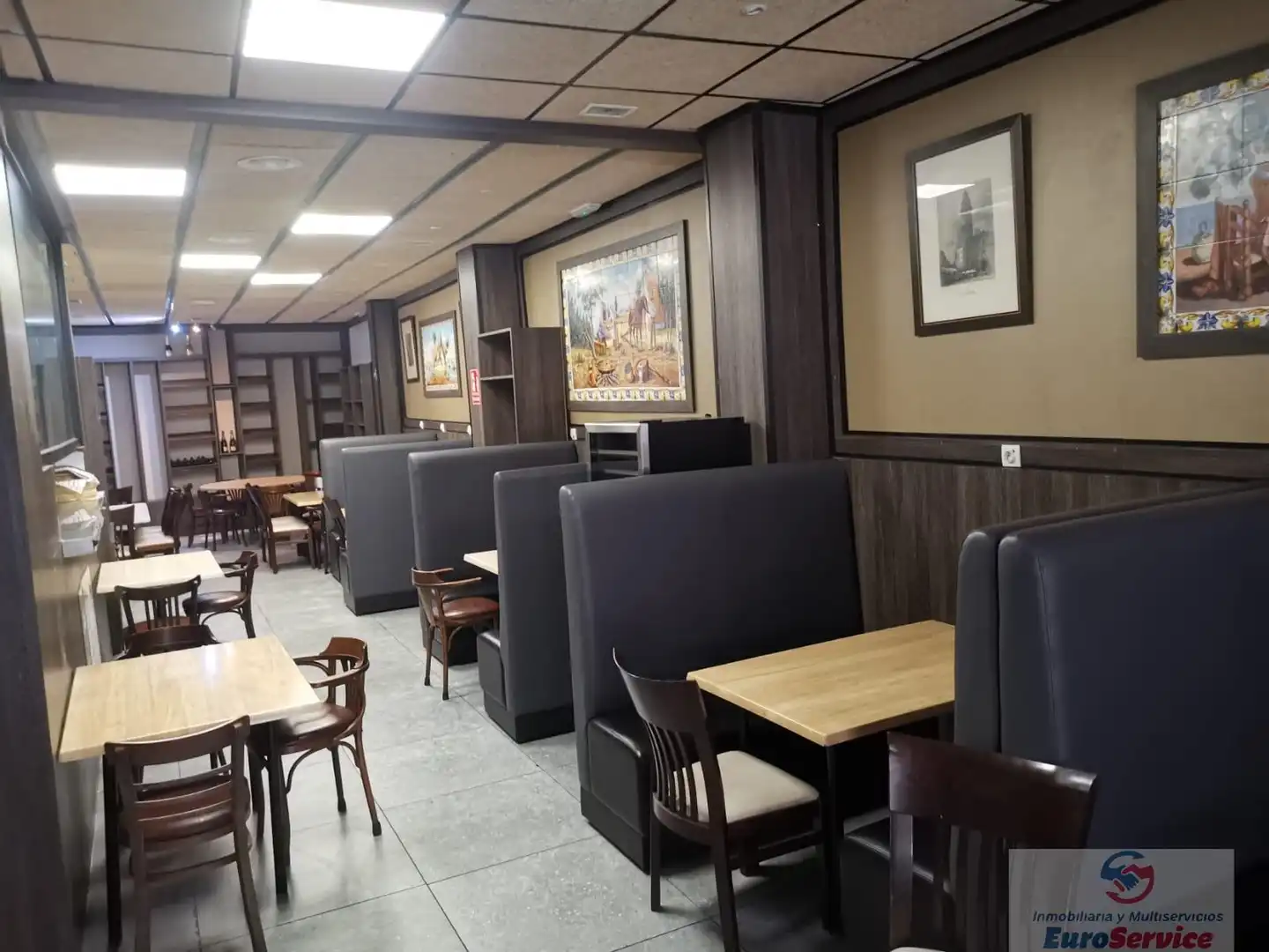 Local en venta en Valencia con Aire acondicionado y Amueblado