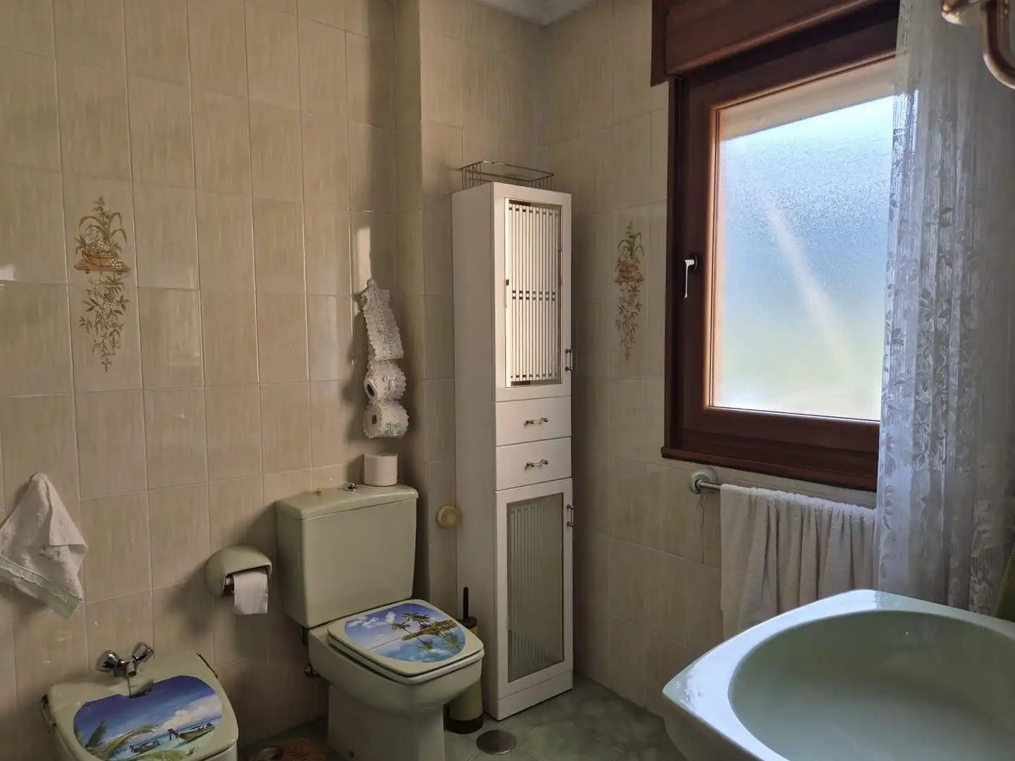 Bathroom of Flat for sale in Aller  with Terrace, Storage room and Swimming Pool