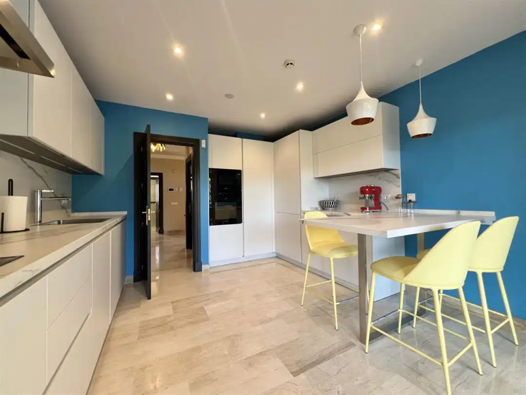 Cocina de Casa o chalet en venta en Marbella con Jardín privado, Terraza y Trastero