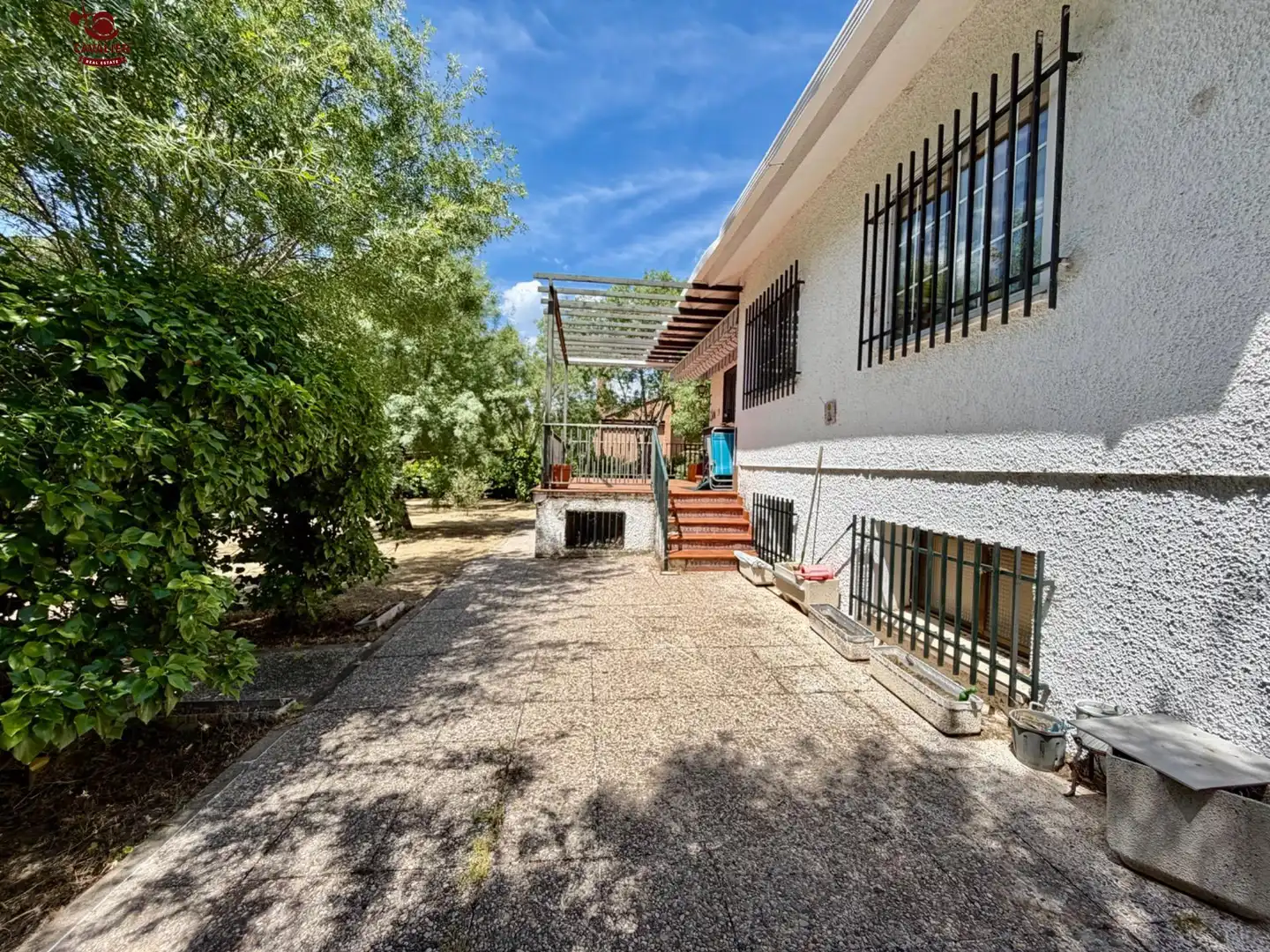 Vista exterior de Casa o xalet en venda en Guadarrama amb Calefacció, Jardí privat i Terrassa
