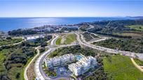 Vista exterior de Apartament en venda en Estepona amb Aire condicionat i Terrassa