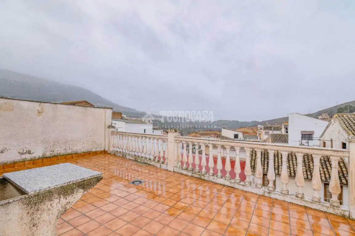 Terrassa de Casa adosada en venda en Loja