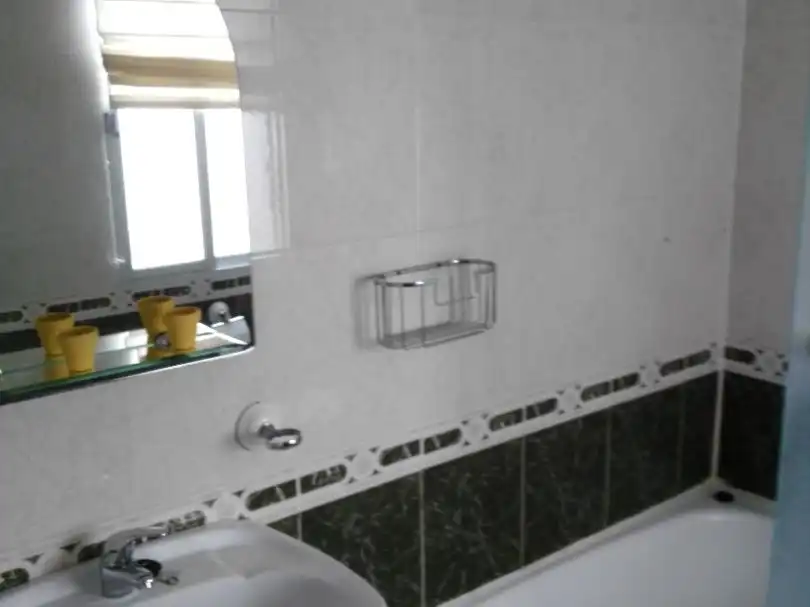 Bathroom of Flat for share in Mérida  with Air Conditioner, Heating and Furnished