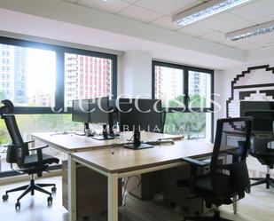 Office to rent in  Valencia Capital  with Air Conditioner