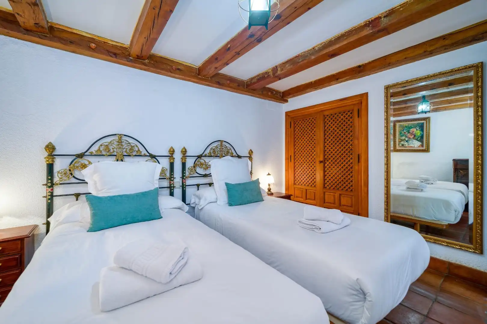 Habitación de Casa o chalet en venta en Granada con Aire acondicionado, Calefacción y Jardín privado
