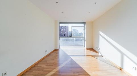 Foto 2 de Piso en venta en Calle Castillo de Candanchu, Las Tablas, Madrid