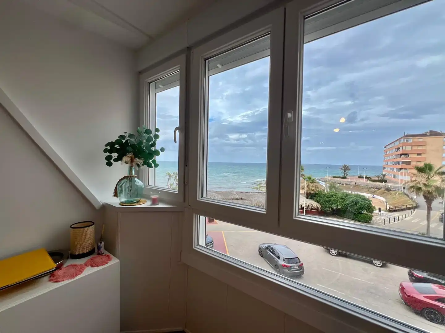 Dormitori de Apartament de lloguer en Torrevieja amb Aire condicionat, Calefacció i Moblat