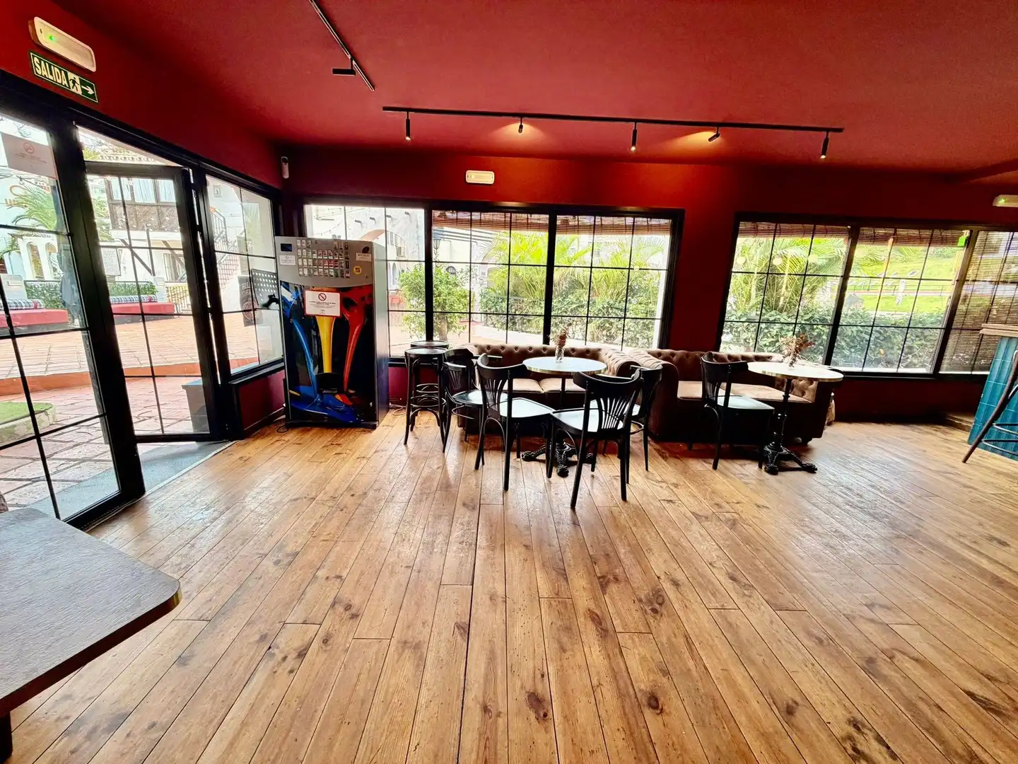 Local comercial en venda a Avenida PALMERAS LAS
