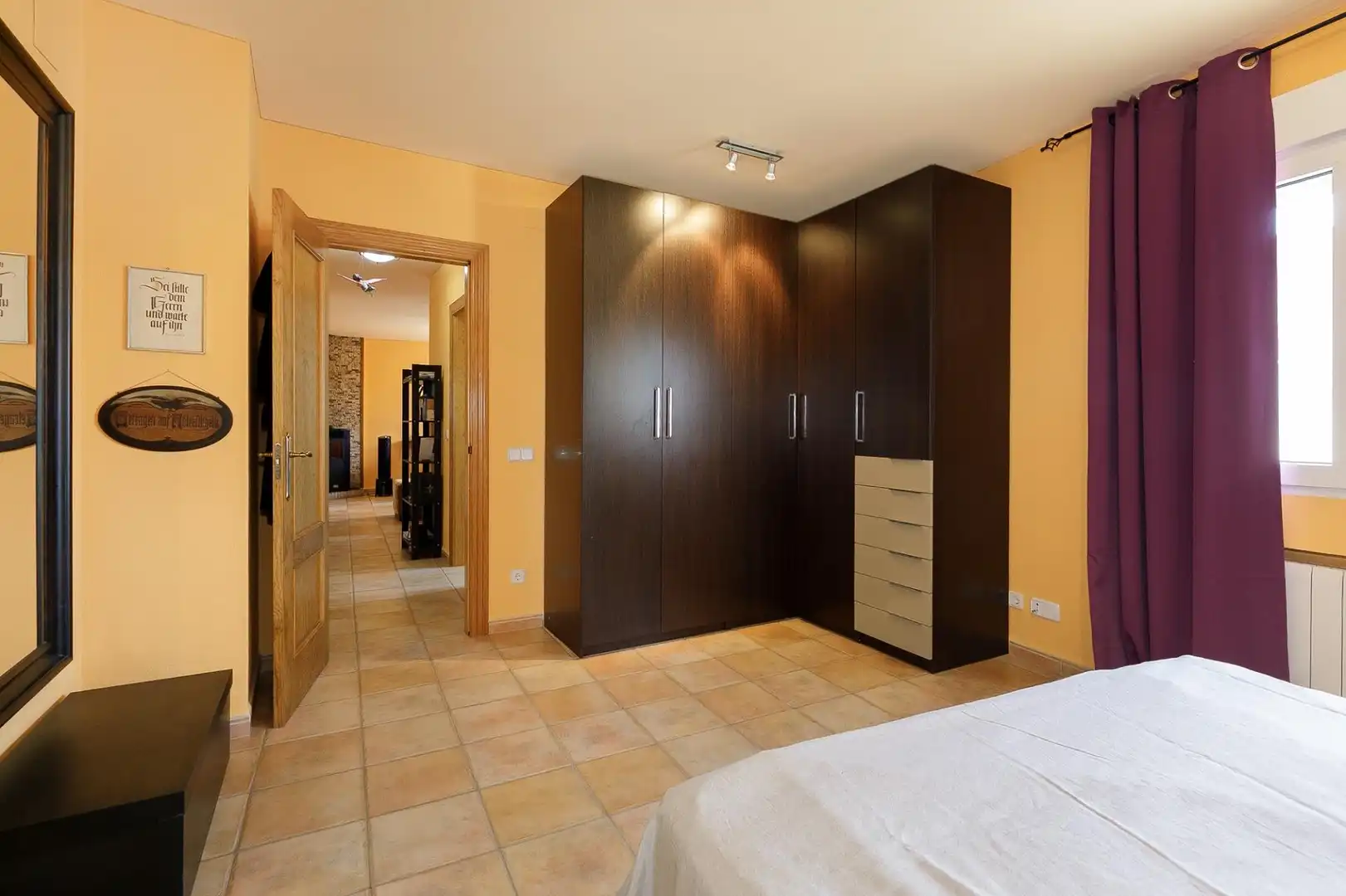 Dormitori de Casa o xalet en venda en Moclín amb Aire condicionat, Terrassa i Moblat