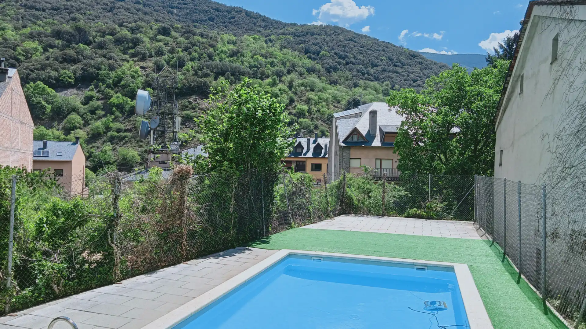 Swimming pool of Flat for sale in Sort  with Heating, Parquet flooring and Furnished