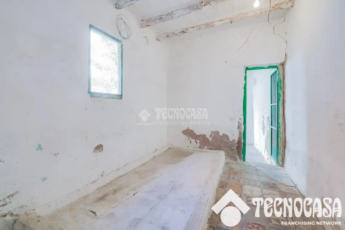 Piso en venta en Santa Coloma de Gramenet con Terraza y Trastero