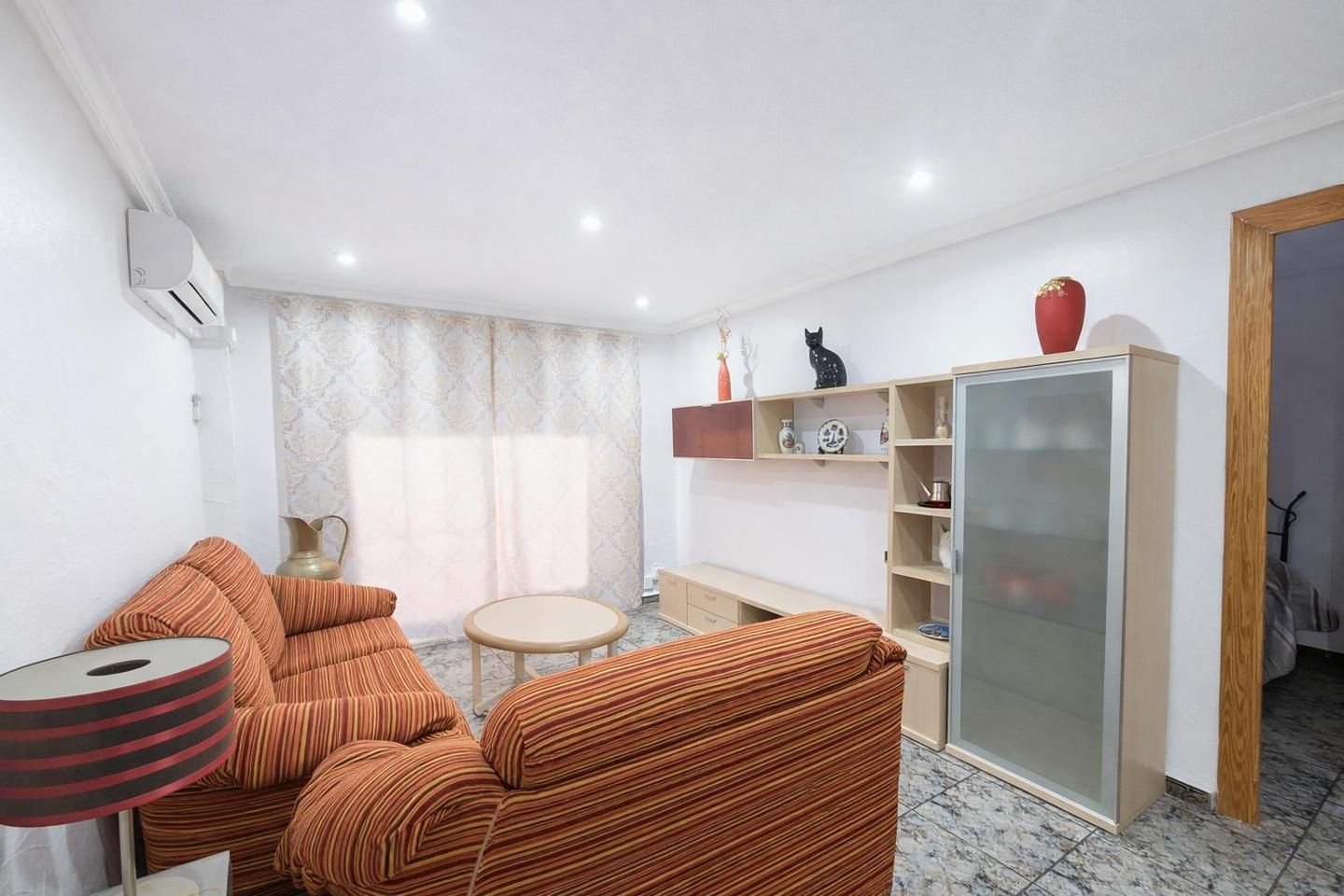 Habitación de Piso en venta en Elche / Elx con Aire acondicionado, Amueblado y Balcón