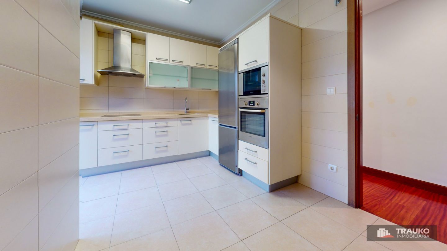 Flat to rent in Zabaloetxe Etorbidea, Loiu